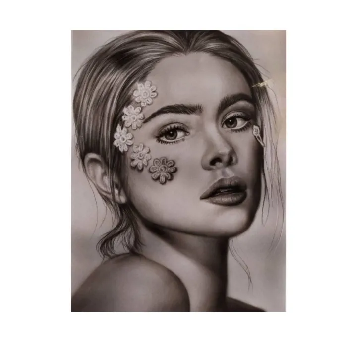 تابلو سیاه قلم دختر و گل