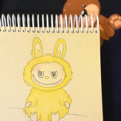 نقاشی لبوبو زرد